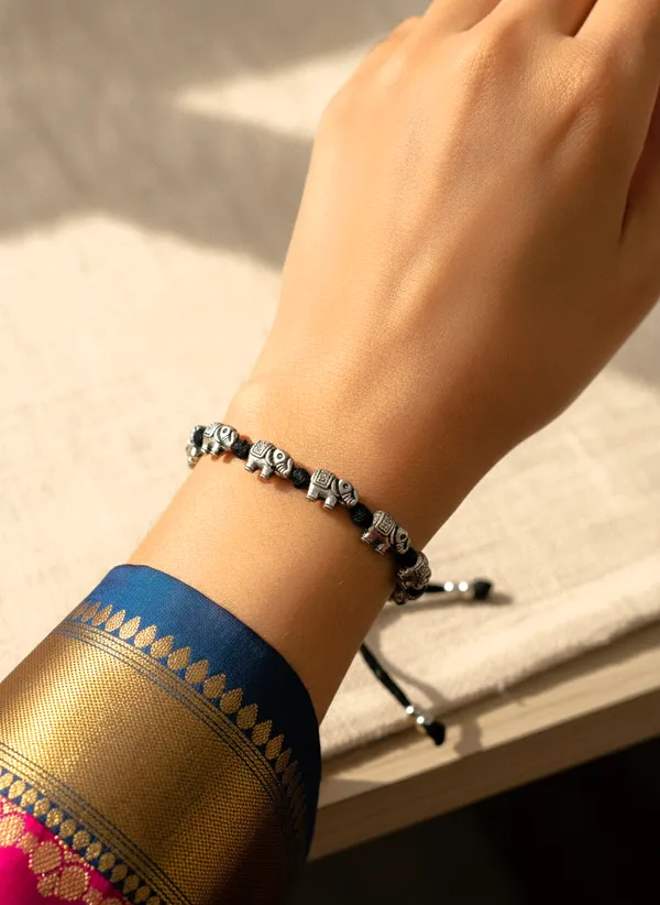 Black_Beaded_Elephant_Charm_Anklet_for_Women