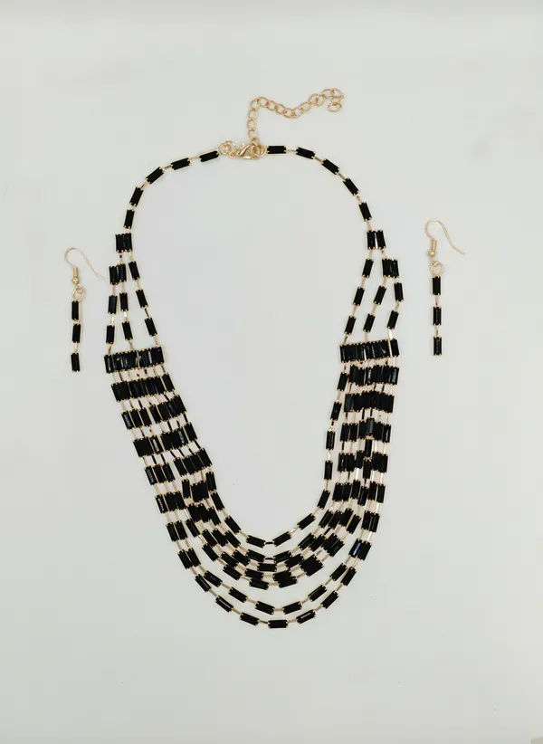 Black_Beaded_Mangalsutra_Necklace_And_Earrings_Set_For_Women