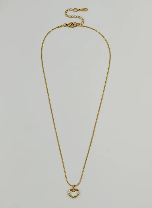 Gold_Tone_Heart_Pendant_Necklace_for_Women