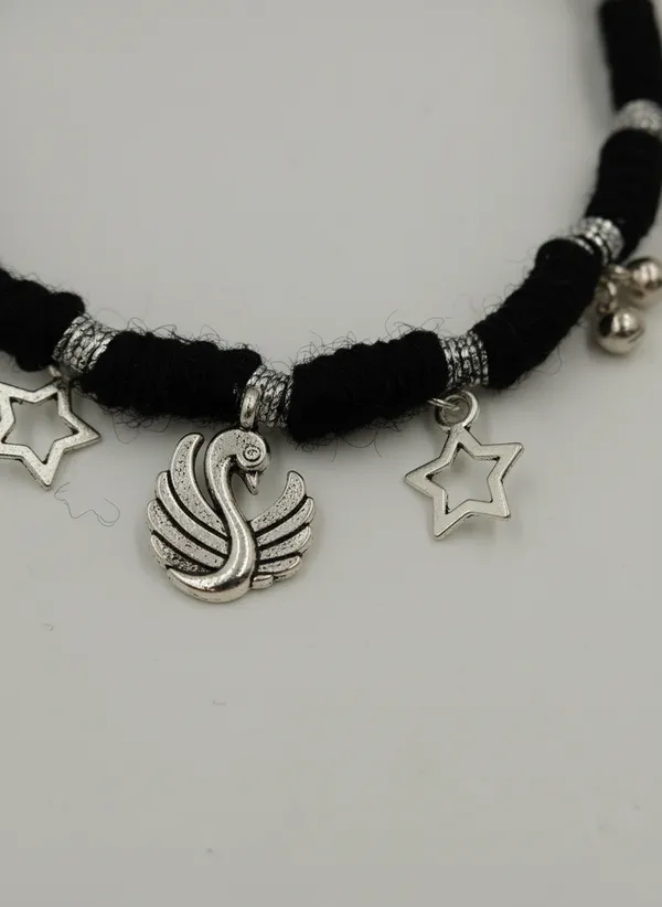 Black_Stainless_Steel_Star_Charm_Necklace_for_Women