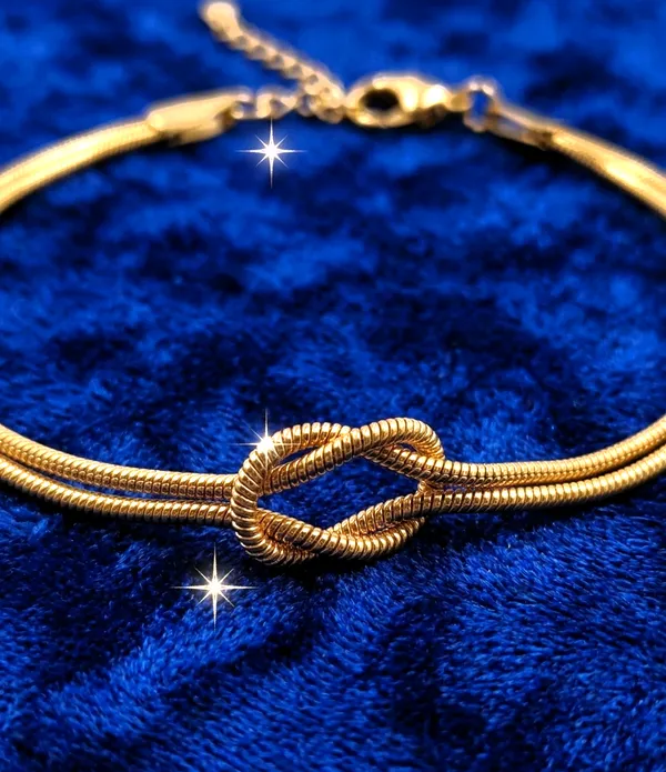Gold_Tone_Knot_Bracelet_for_Women
