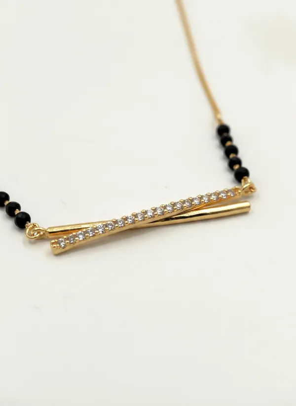 Gold_Tone_Black_Beaded_Pendant_Necklace_for_Women