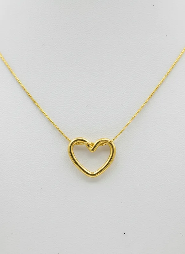 Gold_Tone_Heart_Pendant_Necklace_for_Women