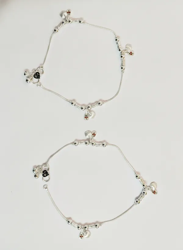 Silver_Tone_Charm_Anklet_for_Women