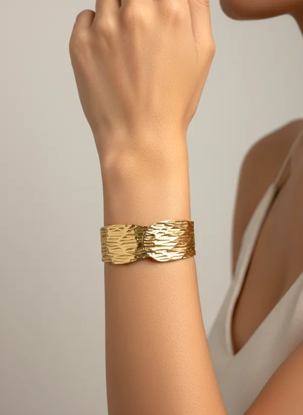 Gold_Stainless_Steel_Textured_Cuff_Bracelet_for_Women