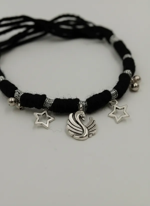 Black_Stainless_Steel_Star_Charm_Necklace_for_Women