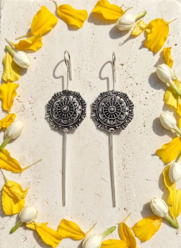 Silver_Oxidized_Floral_Drop_Earrings_for_Women