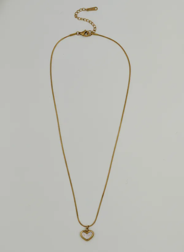 Gold_Tone_Heart_Pendant_Necklace_for_Women