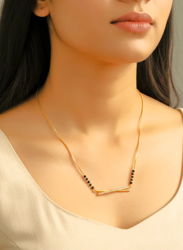 Gold_Tone_Black_Beaded_Pendant_Necklace_for_Women