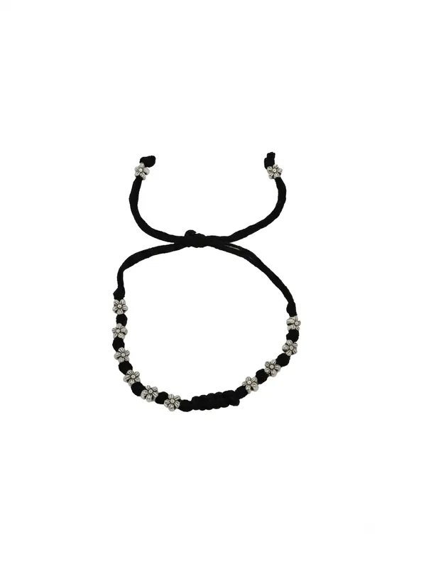 Black_Thread_Floral_Charm_Bracelet