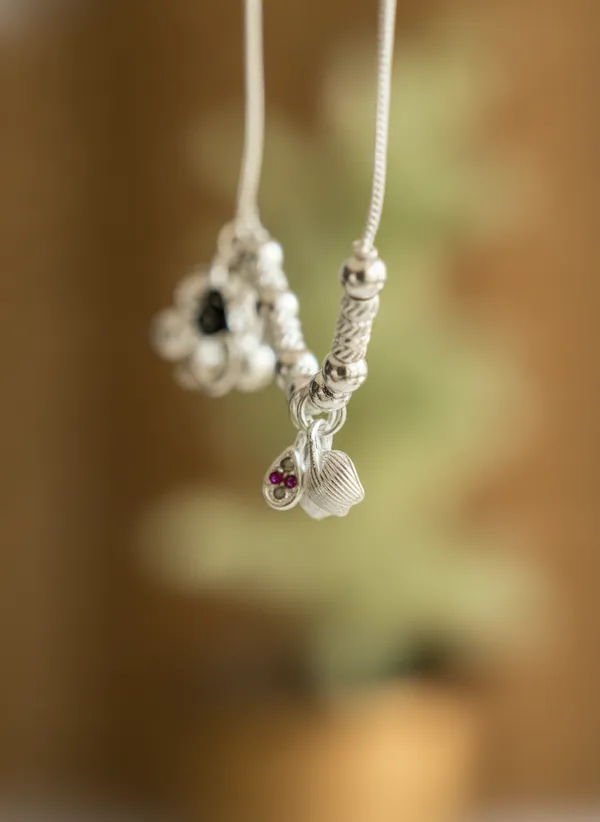 Silver_Tone_Charm_Anklet_for_Women