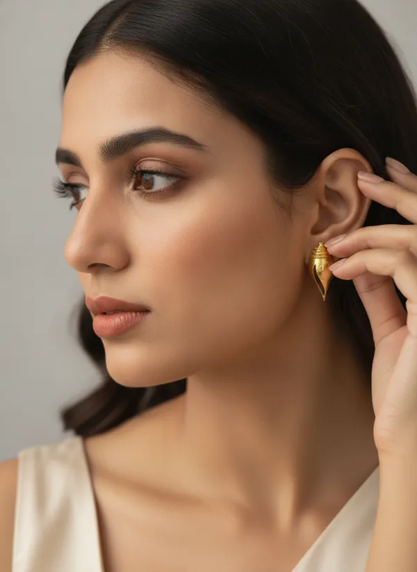 Gold_Tone_Shell_Stud_Earrings_for_Women