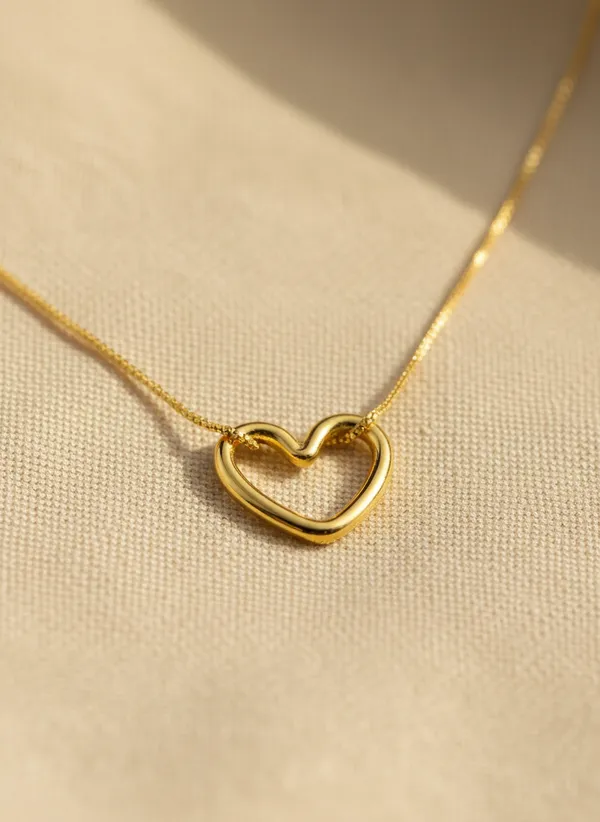 Gold_Tone_Heart_Pendant_Necklace_for_Women