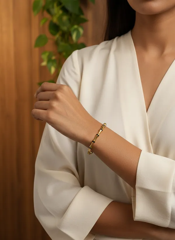 Gold_Stainless_Steel_Stretch_Bangle_for_Women