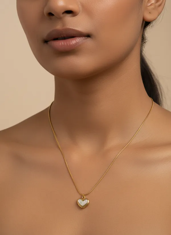 Gold_Tone_Heart_Pendant_Necklace_for_Women