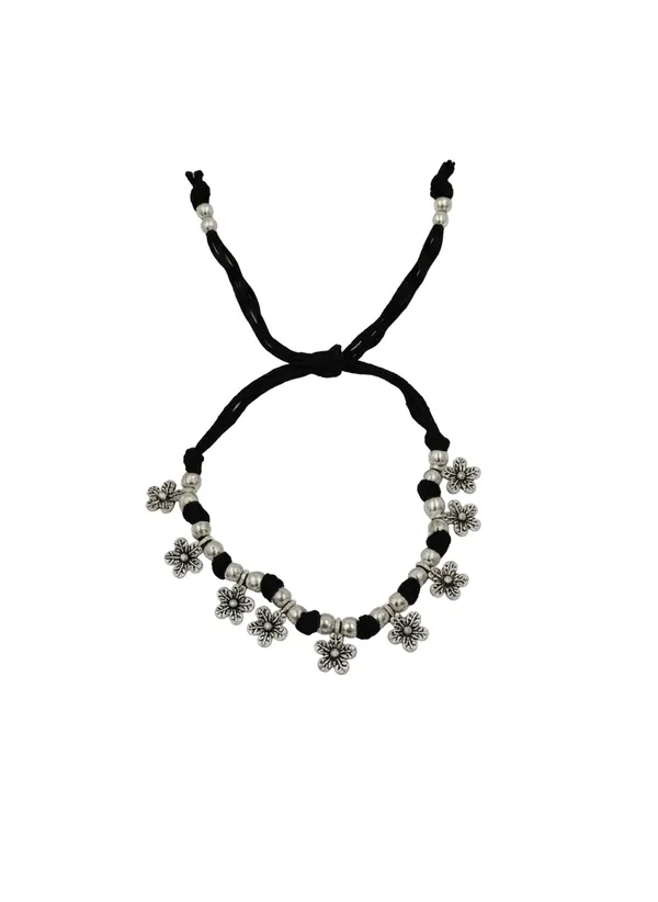 Black_Thread_Silver-Tone_Floral_Necklace_for_Women