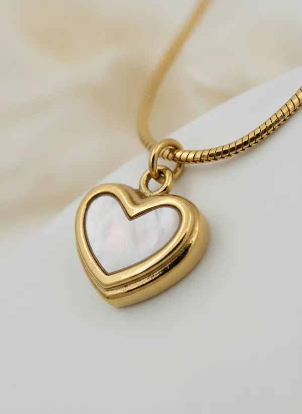 Gold_Tone_Heart_Pendant_Necklace_for_Women