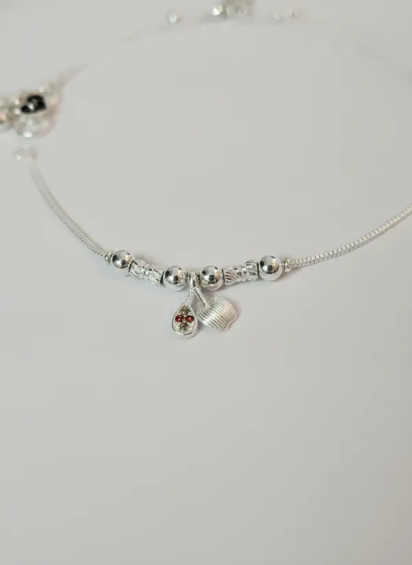 Silver_Tone_Charm_Anklet_for_Women