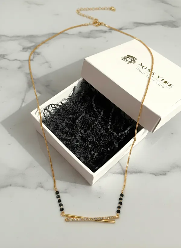 Gold_Tone_Black_Beaded_Pendant_Necklace_for_Women