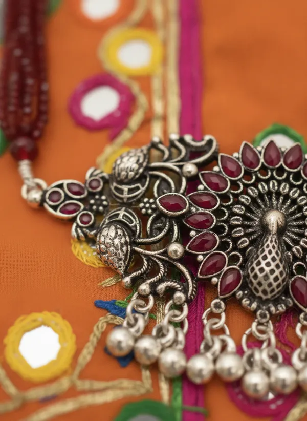 Oxidised_Silver_Peacock_Pendant_Beaded_Necklace_for_Women