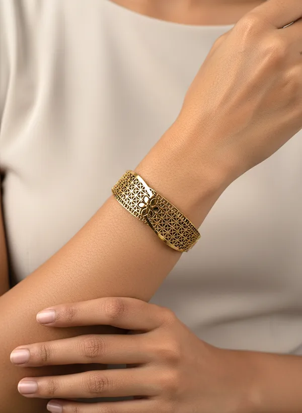 Gold_Tone_Floral_Cutwork_Cuff_Bracelet_for_Women