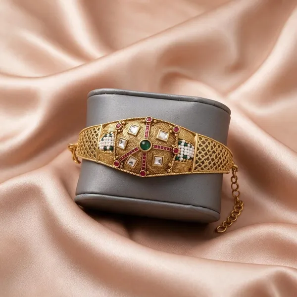 Traditional_Gold-Plated_Kundan_Meenakari_Designer_Bracelet