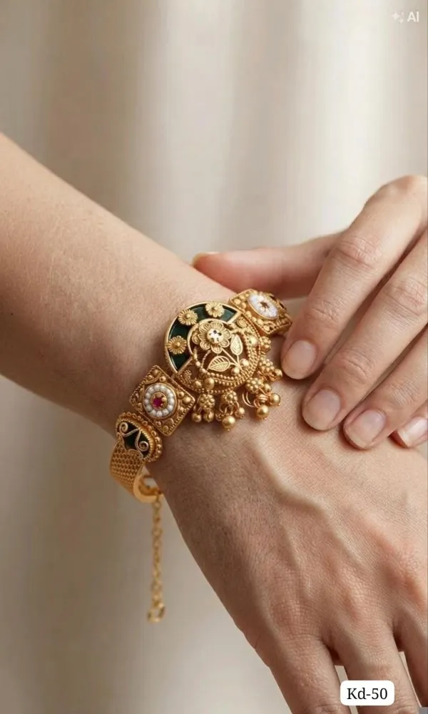 Traditional_Kundan_Meenakari_Floral_Charm_Bracelet