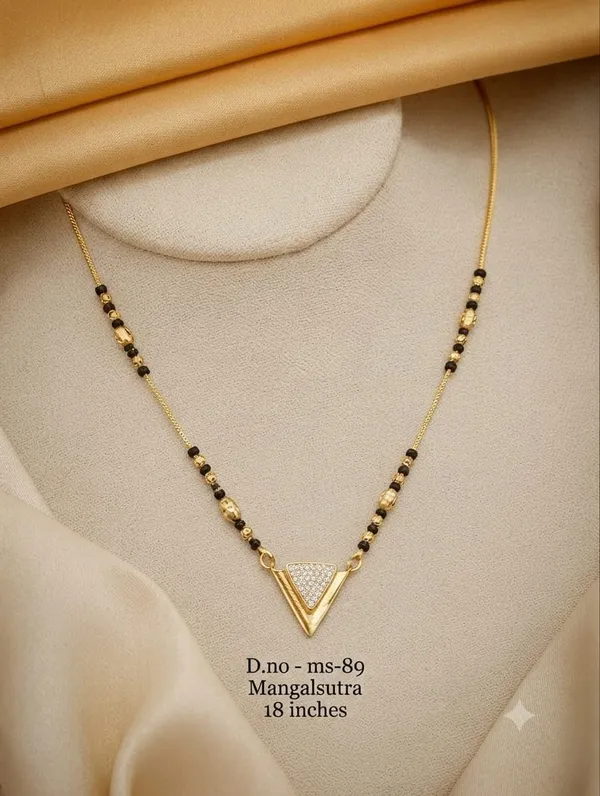 Classic_V-Shape_Diamond_Glow_Mangalsutra