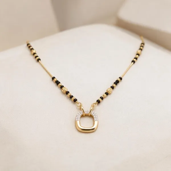 U-Shape_Diamond_Edge_Gold_Beaded_Mangalsutra