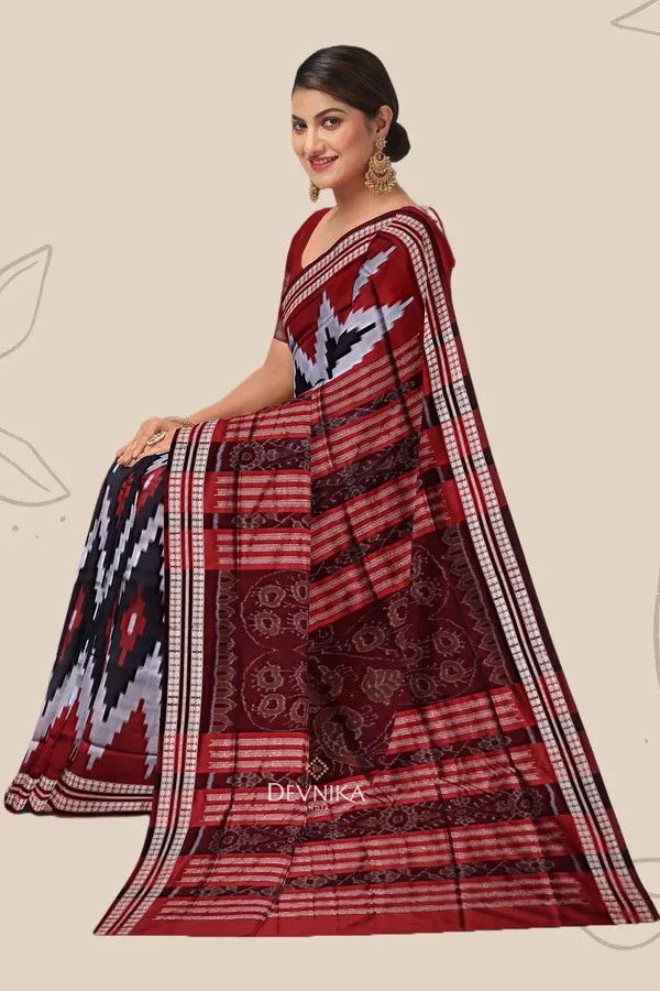 Black_Red_Silver_Silk_Pasapalli_Handloom_Saree_For_Women