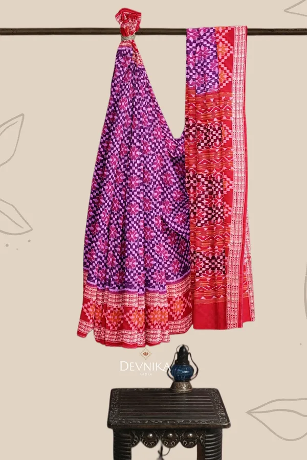 Purple_Cotton_Big_Border_Bandha_Handloom_Saree_For_Women