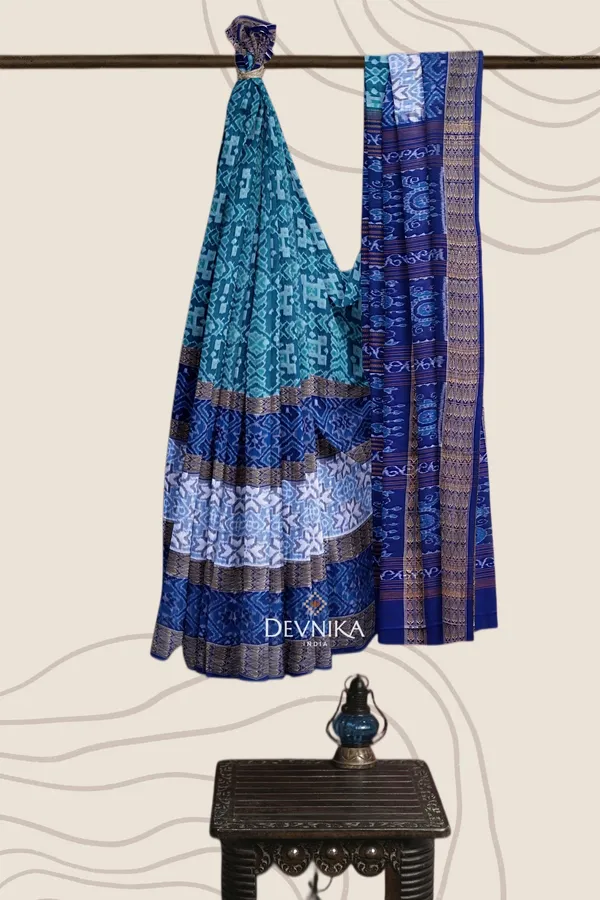Cyan_Cotton_Double_Border_Bandha_Handloom_Saree_For_Women