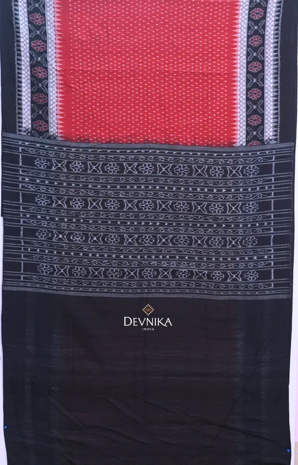Red_Cotton_Handloom_Double_Border_Bandha_Saree_For_Women