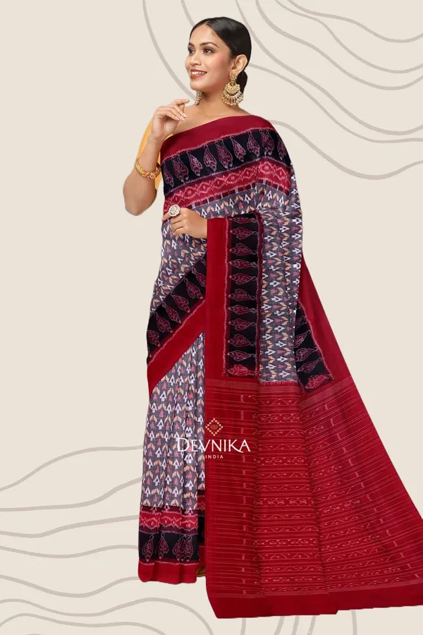 White_Bronze_Cotton_Handloom_Double_Border_Bandha_Saree_For_Women