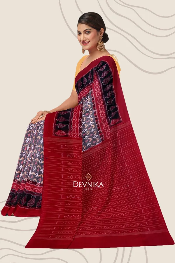 White_Bronze_Cotton_Handloom_Double_Border_Bandha_Saree_For_Women