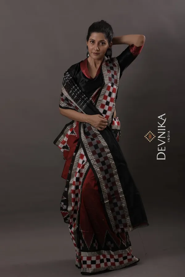 Dark_Red_Silk_Border_Pasapalli_Handloom_Saree_For_Women