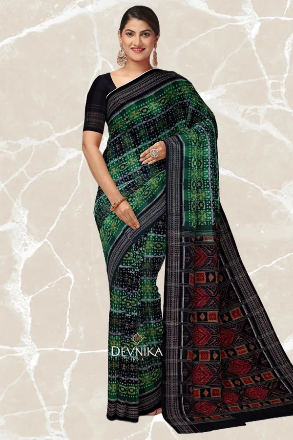 Green_Golden_Cotton_Handloom_Teracota_Bandha_Saree_For_Women