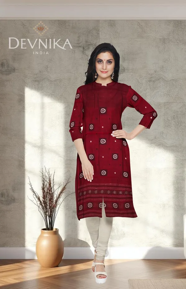 Maroon_Color_Top_With_White_Color_Pant_&_Dupatta