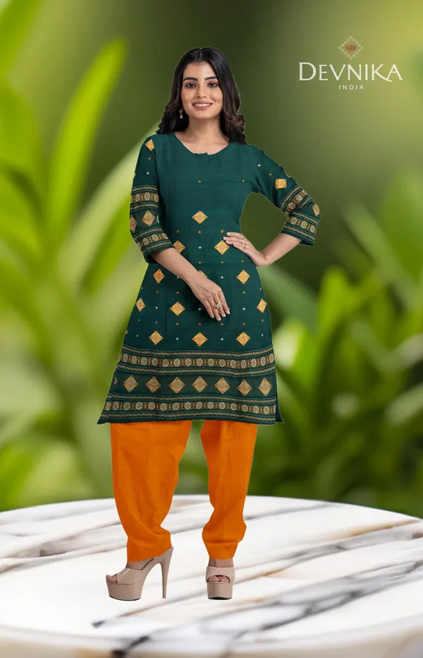 Green_Color_Top_With_Red_Color_Pant_&_Dupatta