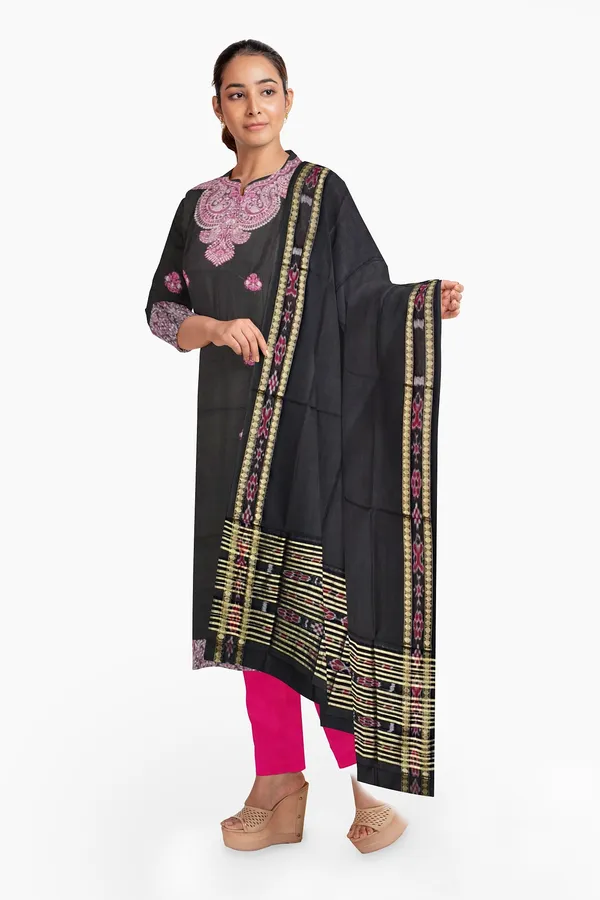 Black_Color_Top_With_pink_Color_Pant_&_Black_Color_Dupatta
