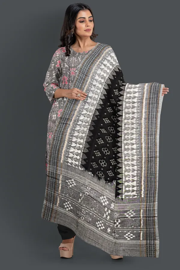 Steel_Color_Top_With_Black_Color_Pant_&_Dupatta