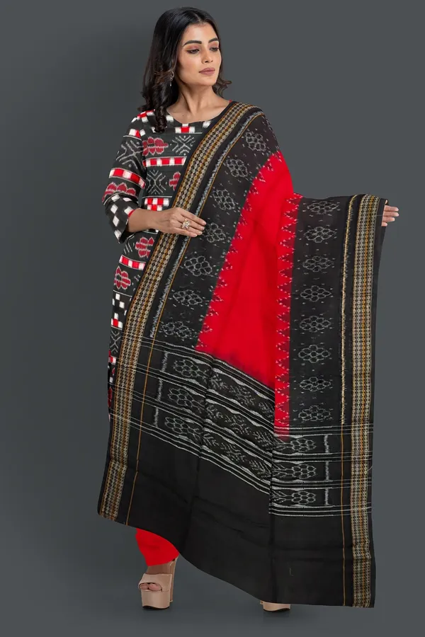 Black_Color_Top_With_Red_Color_Pant_&_Dupatta