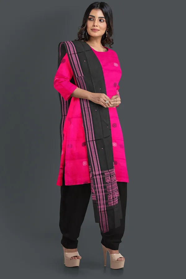 Pink_Color_Top_With_Black_Color_Pant_&_Dupatta