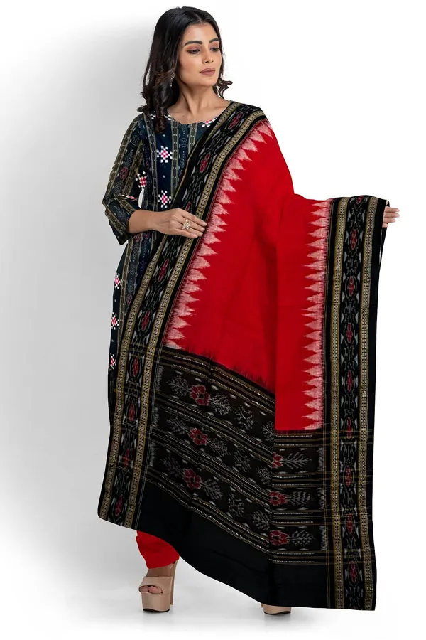Black_Color_Top_With_Red_Color_Pant_&_Dupatta