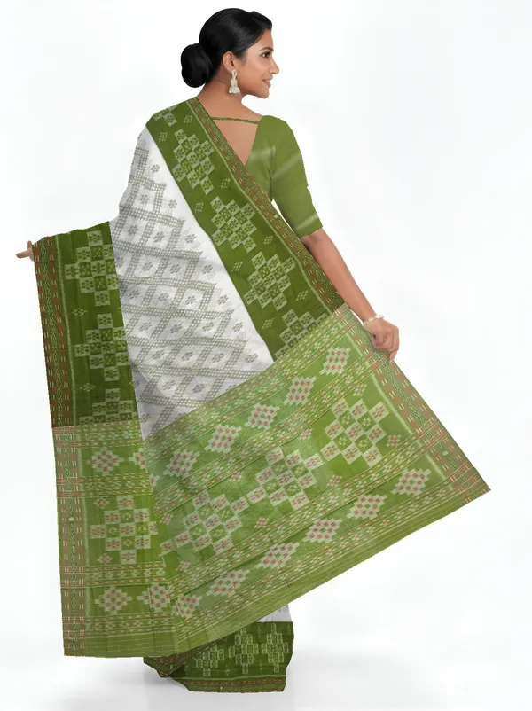 White_Cotton_Mania_Bandha_Katiki_Saree_For_Women