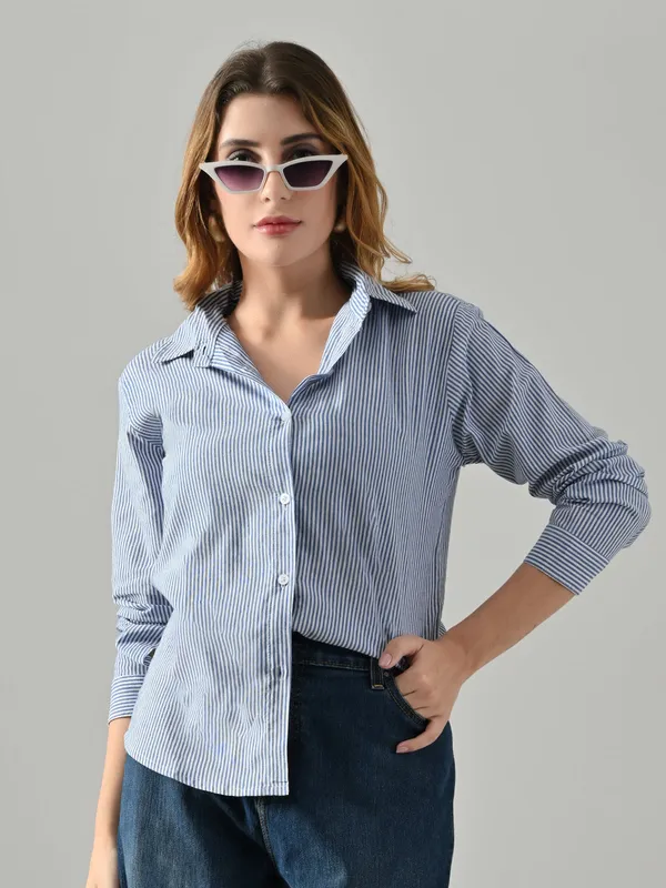 Owl_Mink_Women_S_Blue_Cotton_Striped_Shirt_Regular_Fit_Full_Sleeve