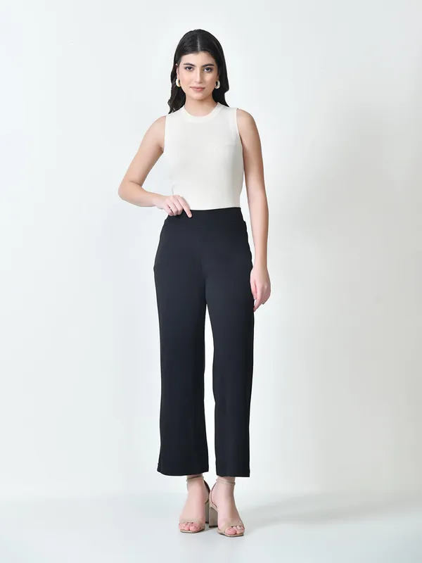 Korean_Stretchable_Straight_Pants_For_Women_Black