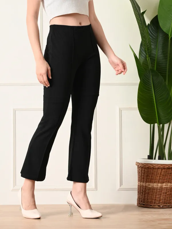 Women_S_Slim_Fit_Flared_Casual_Trousers_Black