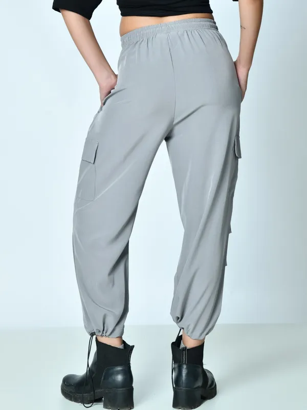 Loose_Fit_High_Waist_Pleated_Cargo_Pants_For_Women_Poplin_Lycra_Fabric_Grey