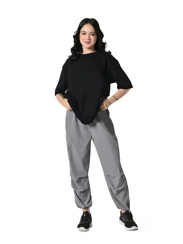 Oversized_Drop_Shoulder_Women_S_T_Shirt_Pure_Cotton_Round_Neck_Relaxed_Fit_Black